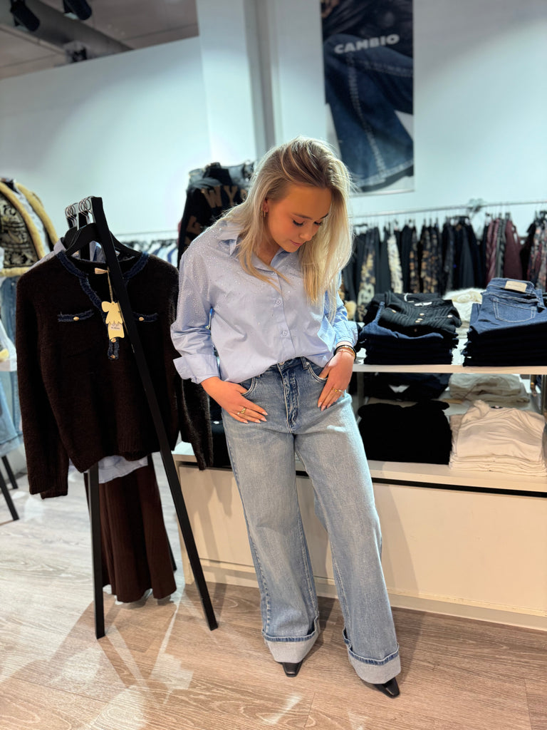 Lysblå skjorte m/krystaller