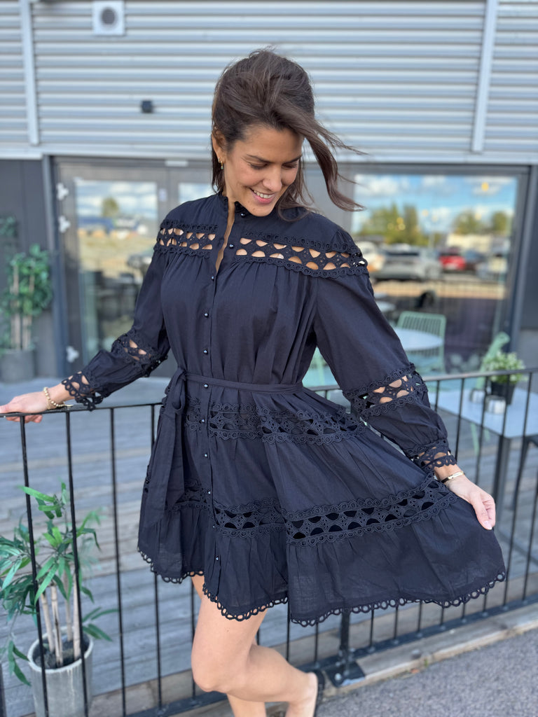 Nectar the brand Honesty Dress – Black Beauty