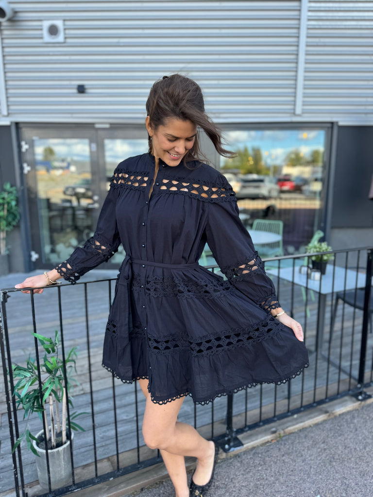 Nectar the brand Honesty Dress – Black Beauty