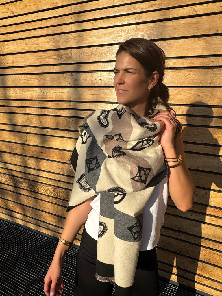 Endless skjerf sort/offwhite