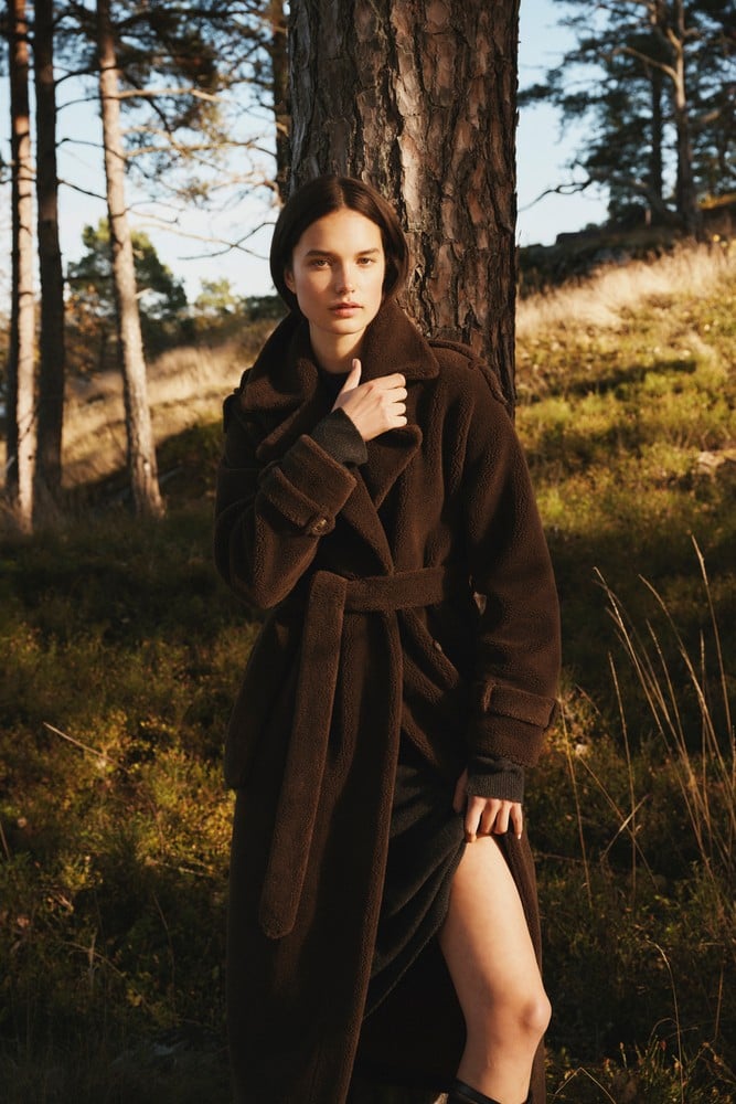 Maxi teddykåpe med belte i ullblanding, mørkebrun