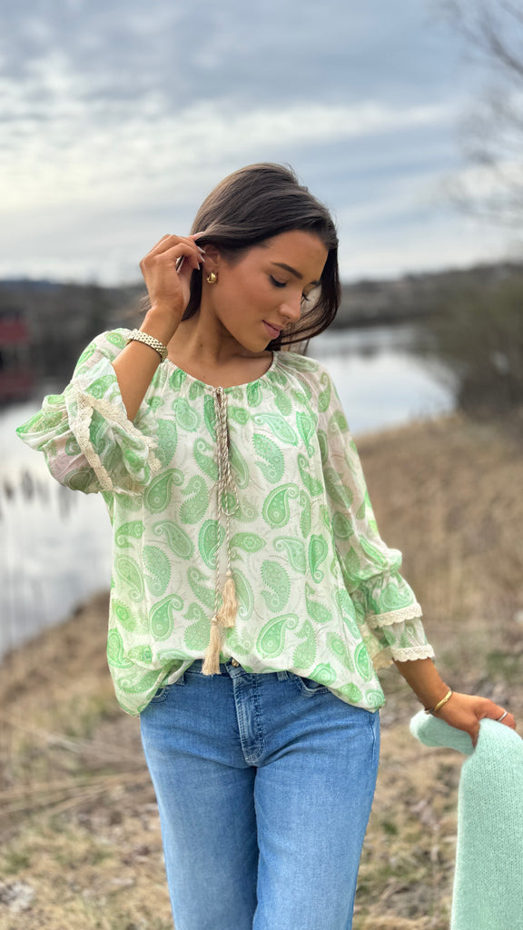 Flower silkebluse green